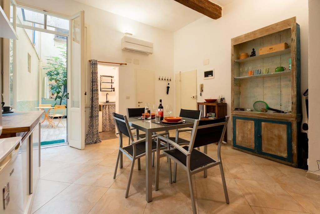 Keys Of Italy - Pilastri 24 - City Center Studio Perfect For Couples Florenz Exterior foto
